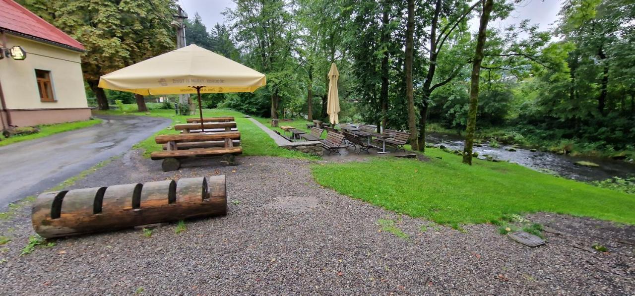 Hotel Hostinec U Reky Ostrawica Zewnętrze zdjęcie